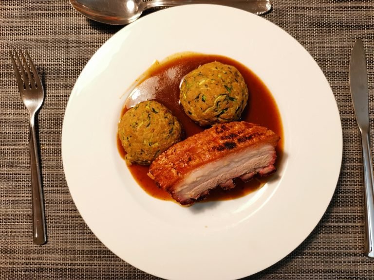 Schweinebauch mit Zucchini-Parmesan-Knödel 7