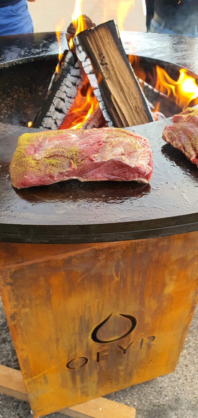 Gekräuterte Lammlachse an Erbs-Minz Püree 5