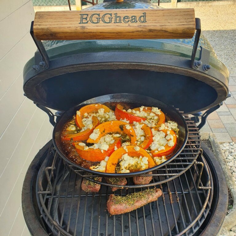 Gekräuterte Lammlachse an Erbs-Minz Püree 7