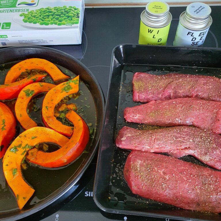 Gekräuterte Lammlachse an Erbs-Minz Püree 3