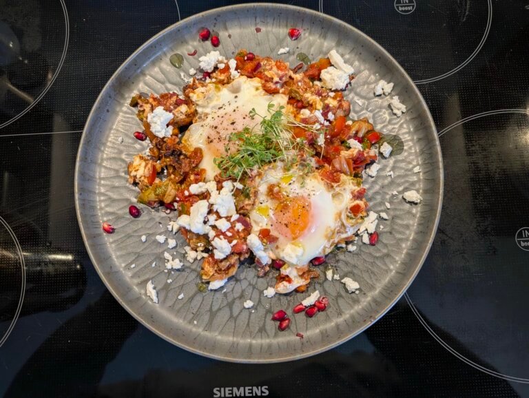 Persisches Omelett Rezept: Fruchtige Shakshuka-Alternative 15 Persisches Omelett Rezept: Fruchtige Shakshuka-Alternative 15